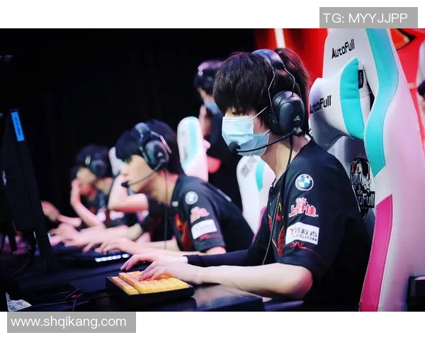 英雄联盟S15赛季FPX战队比赛经验排行榜荣登第二名引发热议 英雄联盟S15赛季FPX战队比赛经验排行榜荣登第二名引发热议