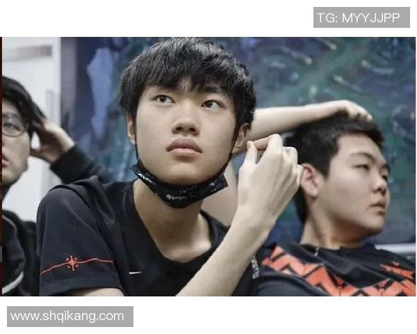 赛后复盘EDG与TES对决中的个人能力分析与表现评估 赛后复盘EDG与TES对决中的个人能力分析与表现评估